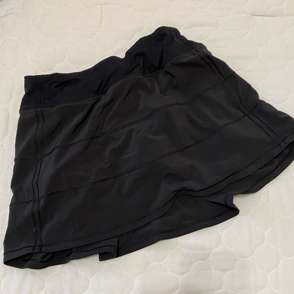 Lululemon Skirt - 6/8 Tall
